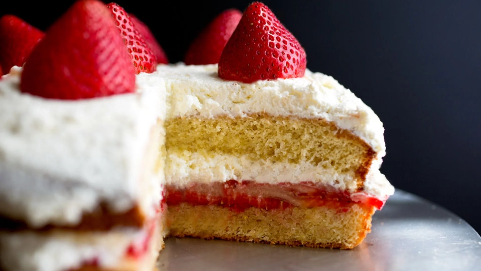 Lemon Cake With Strawberries Recipe