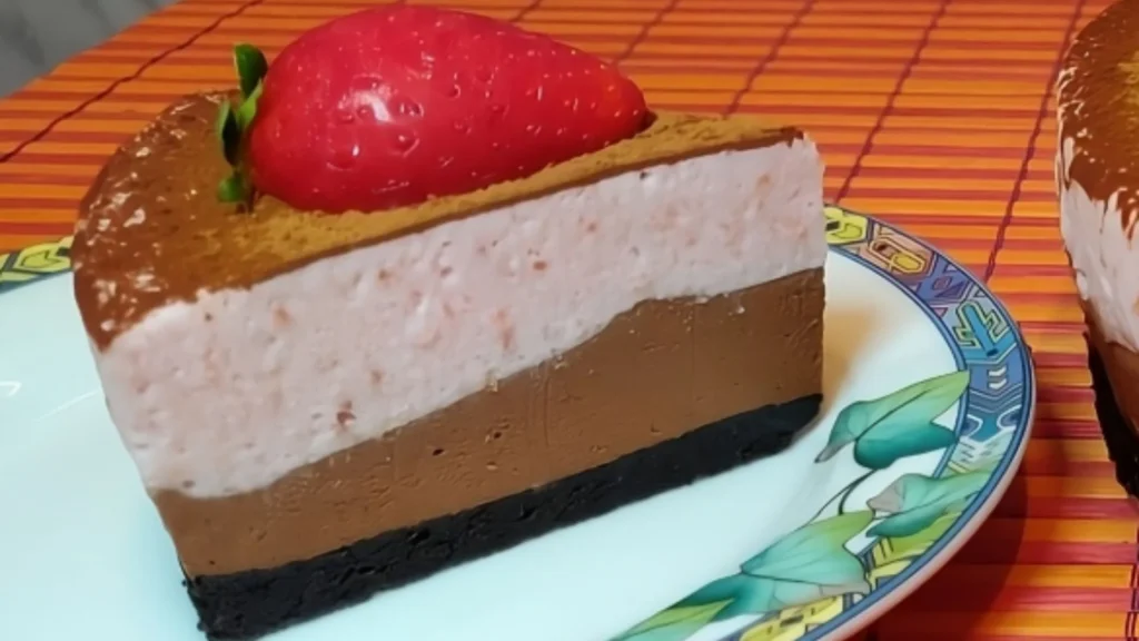 Strawberry Chocolate Mousse Cake